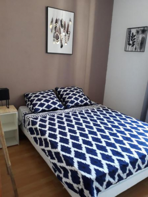 5 minutes des Arènes, parking, 6 couchages + 1 lit bébé